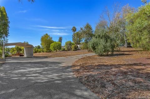 1925 Calmin Dr, Fallbrook, CA 92028 photo 4