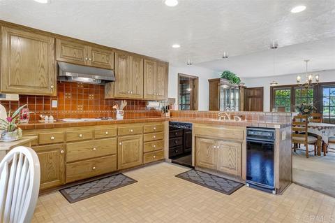 1925 Calmin Dr, Fallbrook, CA 92028 photo 12