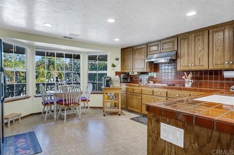 1925 Calmin Dr, Fallbrook, CA 92028 photo 11