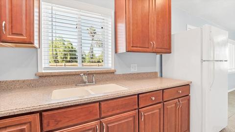 424 E Lincoln Ave, Escondido, CA 92026 photo 12
