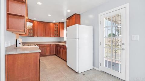 424 E Lincoln Ave, Escondido, CA 92026 photo 10