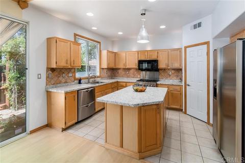 509 Portico Dr, Oceanside, CA 92058 photo 7