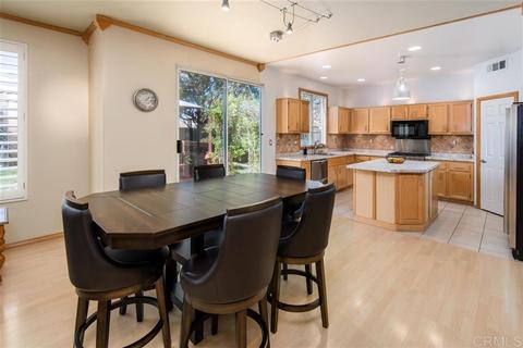 509 Portico Dr, Oceanside, CA 92058 photo 4