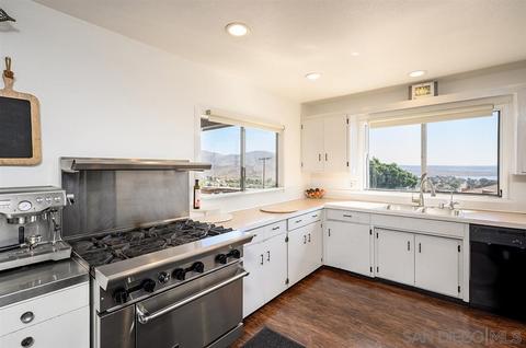 1211 Maria Ave, Spring Valley, CA 91977 photo 7