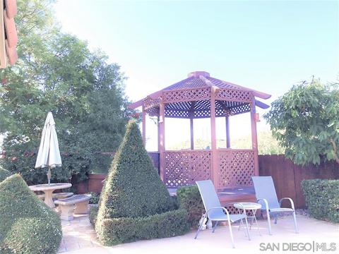 2109 Creekside Pl, Escondido, CA 92029 photo 3