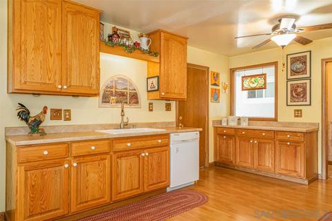 661 Herbert St, El Cajon, CA 92020 photo 6