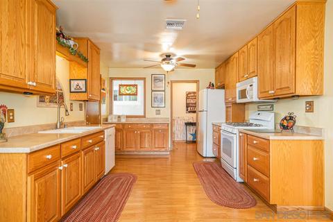 661 Herbert St, El Cajon, CA 92020 photo 5