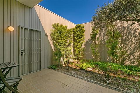 7872 Esterel Dr, La Jolla, CA 92037 photo 18