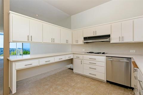 7872 Esterel Dr, La Jolla, CA 92037 photo 16