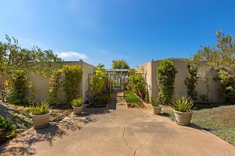 7872 Esterel Dr, La Jolla, CA 92037 photo 4