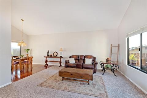 11415 Ming Ct, El Cajon, CA 92021 photo 2