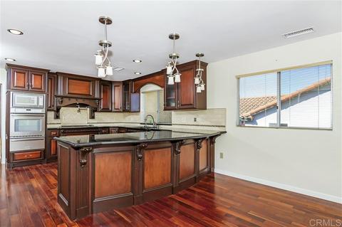 1725 Anza Ave, Vista, CA 92084 photo 8