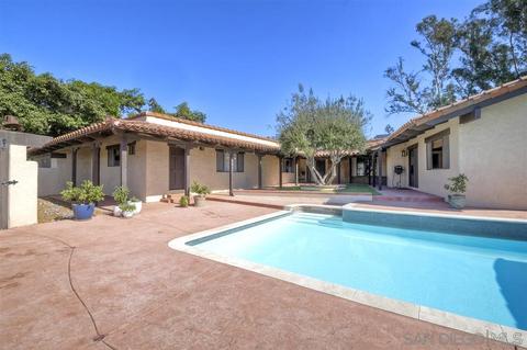 3068 Via Loma, Fallbrook, CA 92028 photo 2