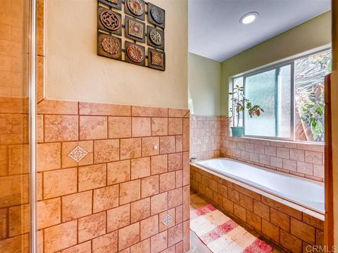 1560 Vista Del Lago, Fallbrook, CA 92028 photo 14