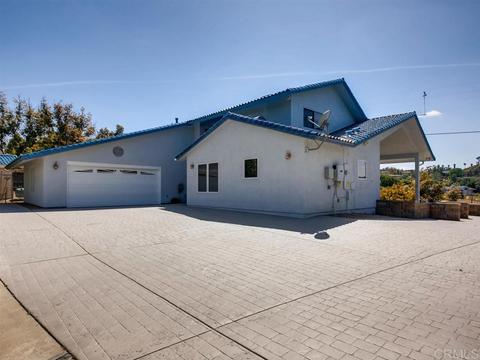 1560 Vista Del Lago, Fallbrook, CA 92028 photo 1