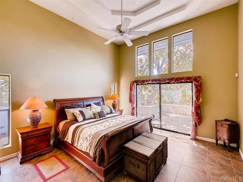 1560 Vista Del Lago, Fallbrook, CA 92028 photo 12