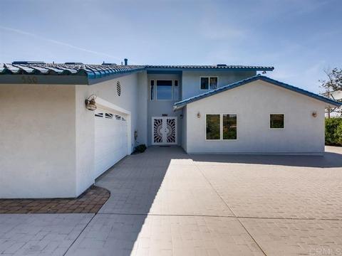 1560 Vista Del Lago, Fallbrook, CA 92028 photo 2