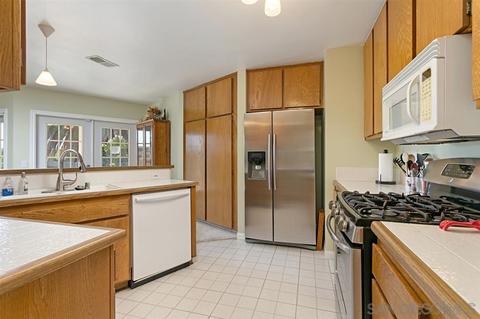 4235 La Tiera Dr, Oceanside, CA 92056 photo 9