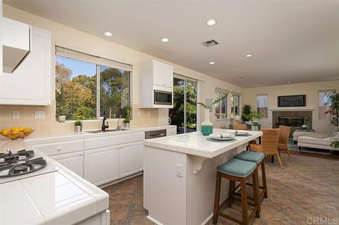 2310 Longfellow Rd, Carlsbad, CA 92008 photo 13