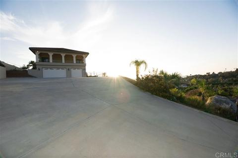 1464 Burris Dr, El Cajon, CA 92019 photo 4