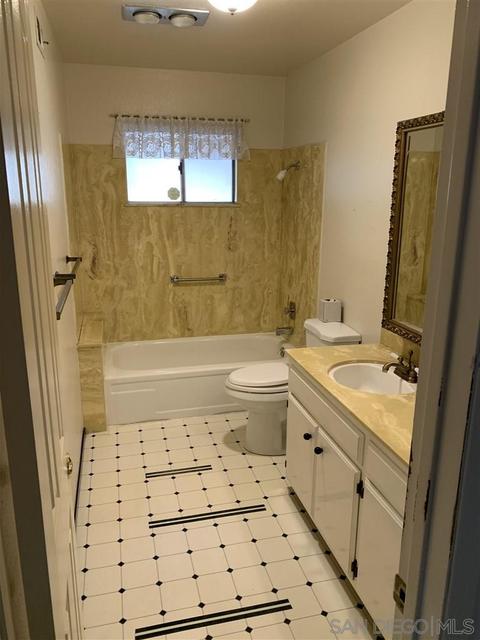 8555 Butte St, La Mesa, CA 91941 photo 12