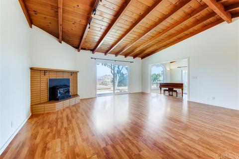 3679 Fairview Dr, Vista, CA 92084 photo 10