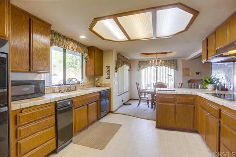 1444 Sycamore Dr, Fallbrook, CA 92028 photo 10
