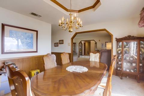 1444 Sycamore Dr, Fallbrook, CA 92028 photo 5
