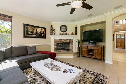 6246 Topiary, Carlsbad, CA 92009 photo 6