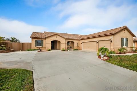 275 Tom Mcguinness Jr Cir, Fallbrook, CA 92028 photo 1