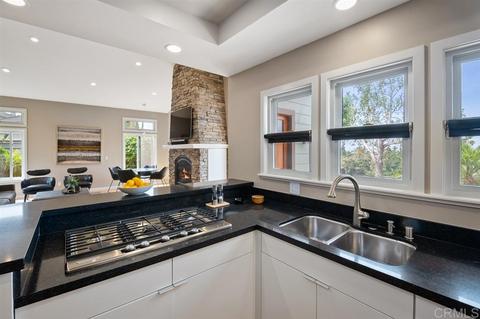 765 Stratford Dr, Encinitas, CA 92024 photo 10