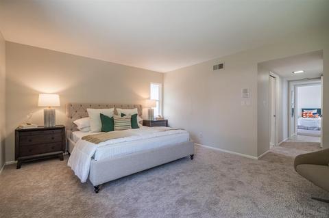 8841 Nottingham Pl, La Jolla, CA 92037 photo 17