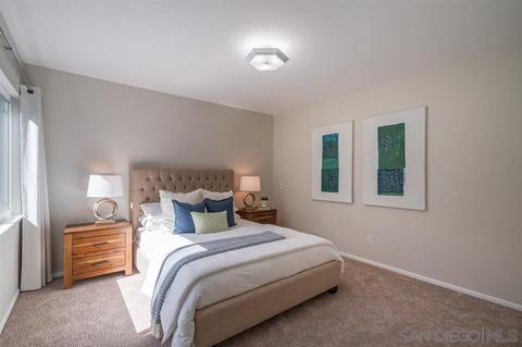 8841 Nottingham Pl, La Jolla, CA 92037 photo 21