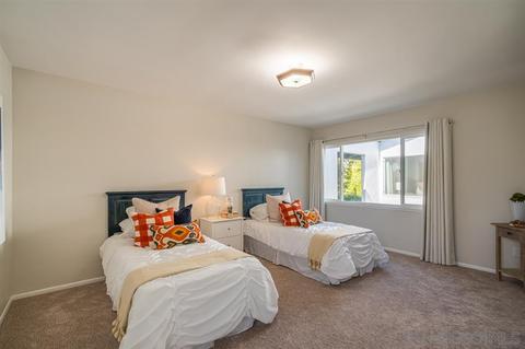 8841 Nottingham Pl, La Jolla, CA 92037 photo 19