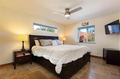 5480 Los Robles, Carlsbad, CA 92008 photo 10