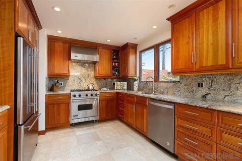 5480 Los Robles, Carlsbad, CA 92008 photo 6