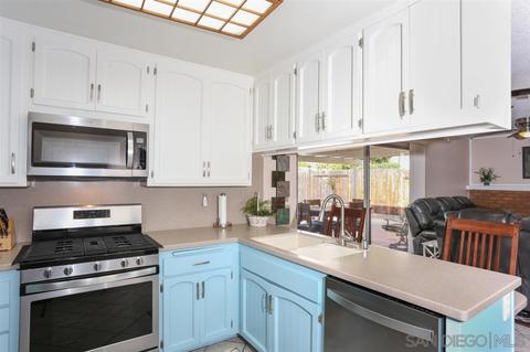 10216 Carreta Dr, Santee, CA 92071 photo 3