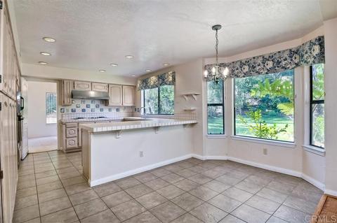 3551 Celinda Dr, Carlsbad, CA 92008 photo 14