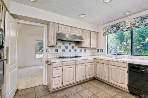 3551 Celinda Dr, Carlsbad, CA 92008 photo 16