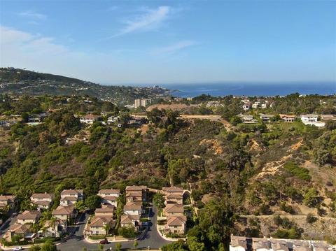8172 Gilman Ct, La Jolla, CA 92037 photo 2