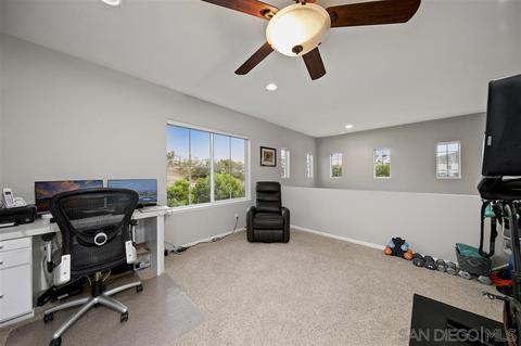 8172 Gilman Ct, La Jolla, CA 92037 photo 20