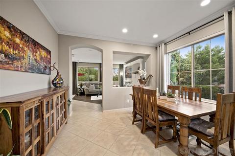 8172 Gilman Ct, La Jolla, CA 92037 photo 10