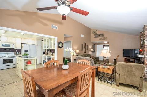 10047 Canyonview Ct, Spring Valley, CA 91977 photo 7