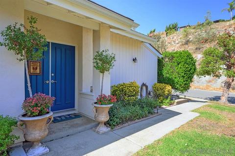 10047 Canyonview Ct, Spring Valley, CA 91977 photo 3