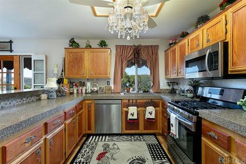 388 Rimhurst, Oceanside, CA 92058 photo 9