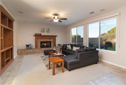 7609 Seattle Dr, La Mesa, CA 91941 photo 4