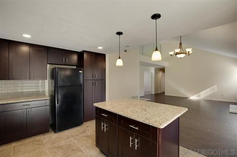 326 Holiday Way, Oceanside, CA 92057 photo 9