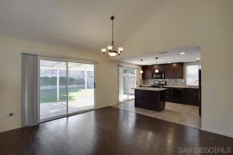 326 Holiday Way, Oceanside, CA 92057 photo 5