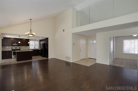 326 Holiday Way, Oceanside, CA 92057 photo 4