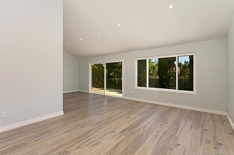 1474 Temple Heights Dr, Oceanside, CA 92056 photo 4